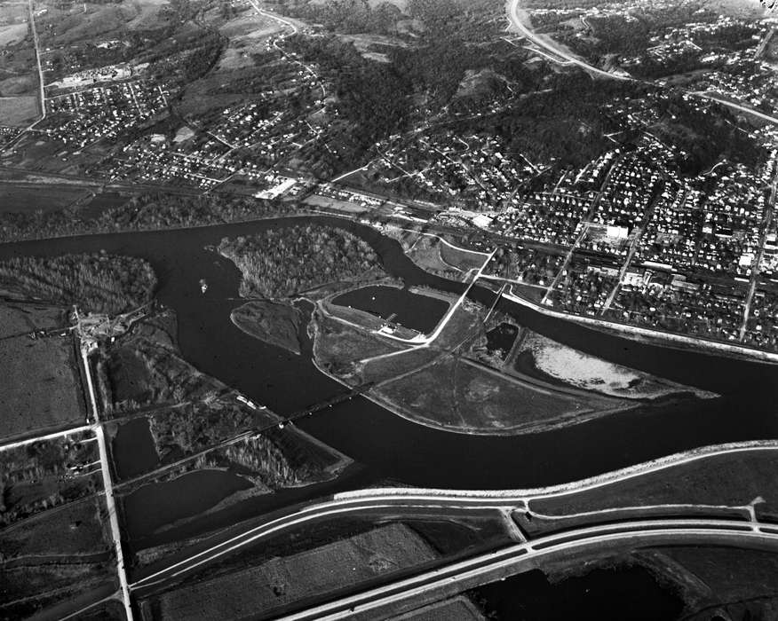 Lemberger, LeAnn, Ottumwa, IA, islands, Iowa, Iowa History, bridge, Aerial Shots, history of Iowa, Lakes, Rivers, and Streams, river