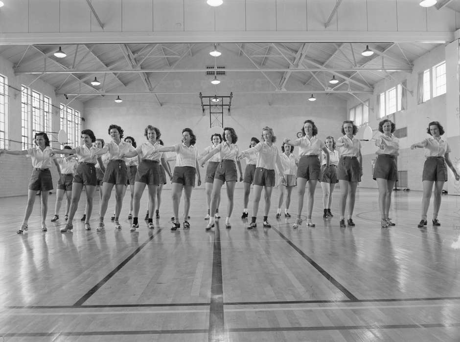 history of Iowa, dancing, students, Library of Congress, Iowa History, Iowa, young women, gymnasium, Schools and Education