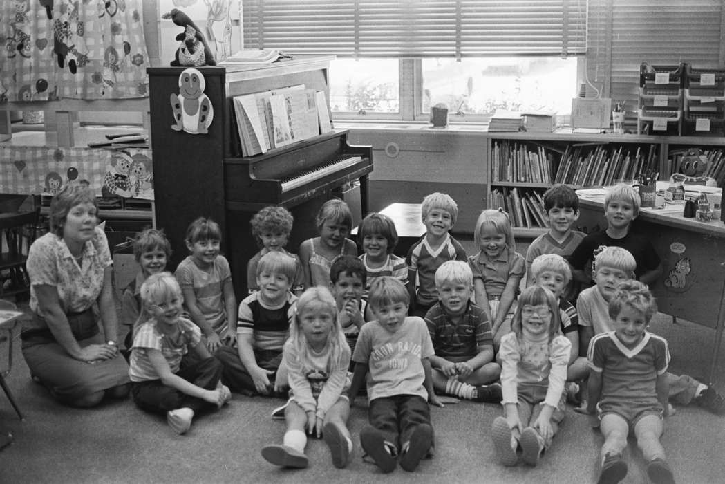 Schools and Education, history, Iowa, United States, Children, IA, Portraits - Group, bowl cut, bookshelf, elementary, Photos, Coon Rapids, ia, Coon Rapids Enterprise, teacher, historic, child, classroom, desk, window, piano