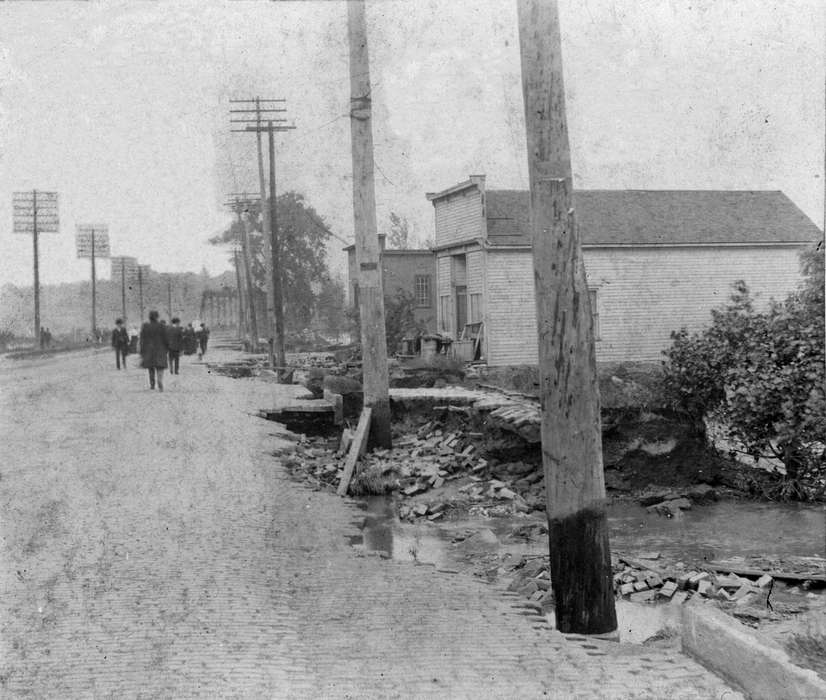 telephone pole, road, Iowa History, Lemberger, LeAnn, Floods, Iowa, Ottumwa, IA, brick, history of Iowa