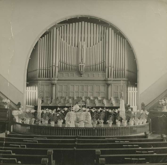 organ, Religious Structures, Iowa History, history of Iowa, pews, Stater, Connie, Iowa, Centerville, IA, church