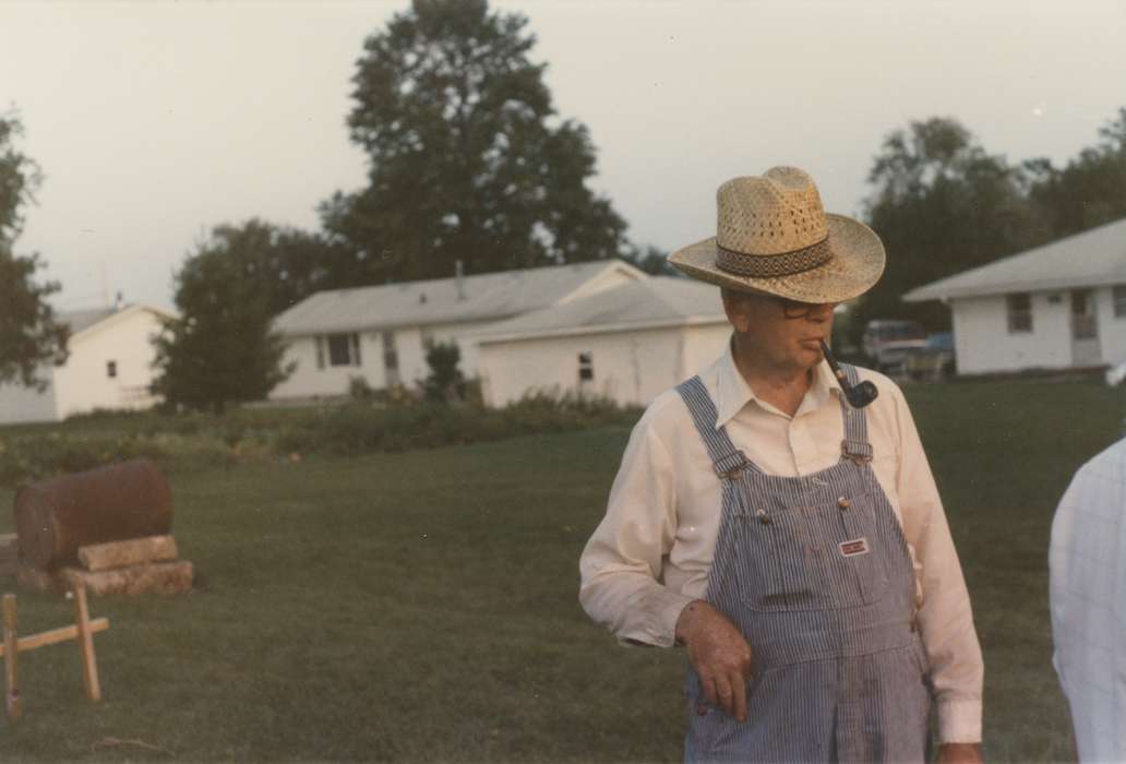 Leisure, overalls, pipe, backyard, Portraits - Individual, USA, history of Iowa, Vanderah, Lori, Iowa History, straw hat, Iowa