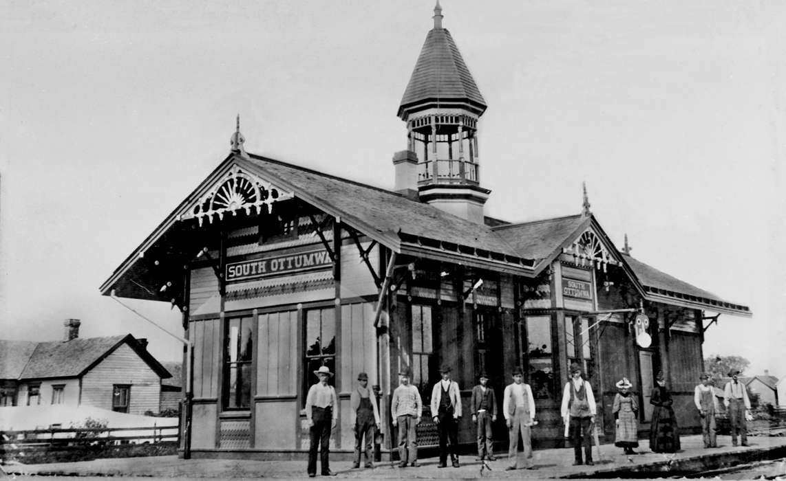 Train Stations, Lemberger, LeAnn, Ottumwa, IA, depot, Iowa, Iowa History, Portraits - Group, history of Iowa