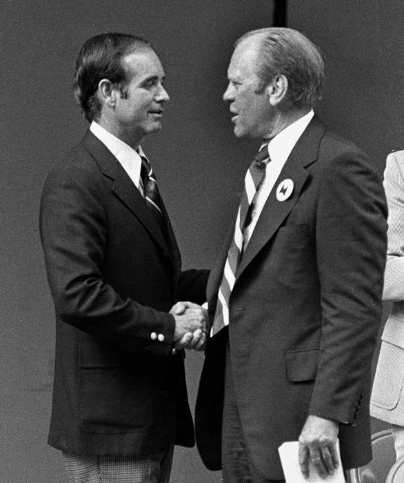 tie, president, iowa state fair, Fairs and Festivals, Iowa, governor, Iowa History, gerald ford, Lemberger, LeAnn, politician, Des Moines, IA, Civic Engagement, handshake, bob ray, history of Iowa