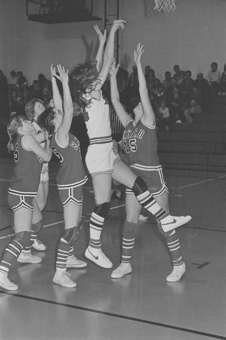 ia, women's basketball, Iowa, women, Coon Rapids, United States, historic, history, Coon Rapids Enterprise, Sports, Photos, IA, high school students