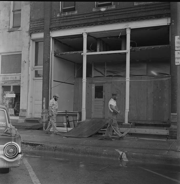 Businesses and Factories, Iowa, IA, United States, Photos, historic, Labor and Occupations, Coon Rapids, construction, history, ia, Coon Rapids Enterprise