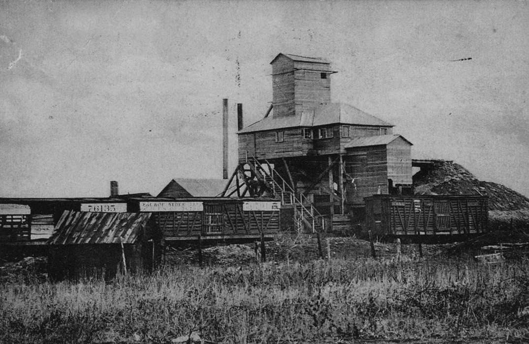 mine, Iowa, Iowa History, Lemberger, LeAnn, Labor and Occupations, Centerville, IA, Businesses and Factories, history of Iowa