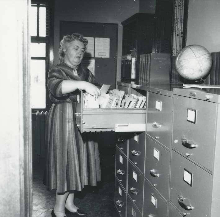 library, Waverly Public Library, woman, Iowa History, Schools and Education, librarian, history of Iowa, Portraits - Group, file cabinet, Iowa