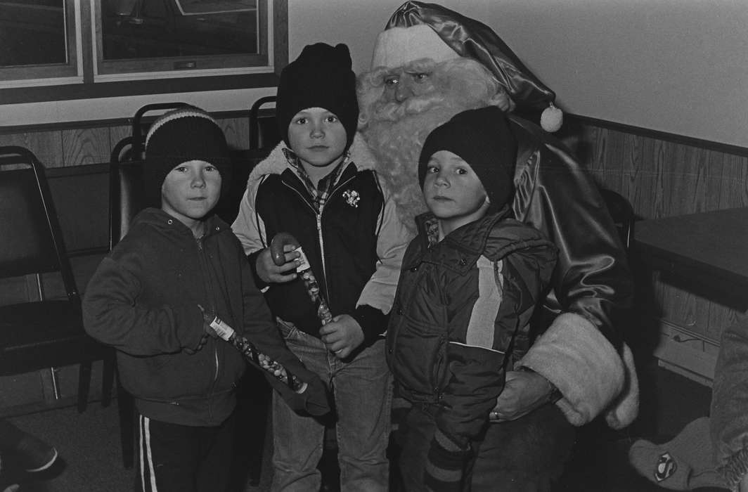 Schools and Education, santa claus, history, historic, winter coat, Iowa, elementary students, santa, candy cane, Coon Rapids Enterprise, Children, ia, christmas, Holidays, Photos, Portraits - Group