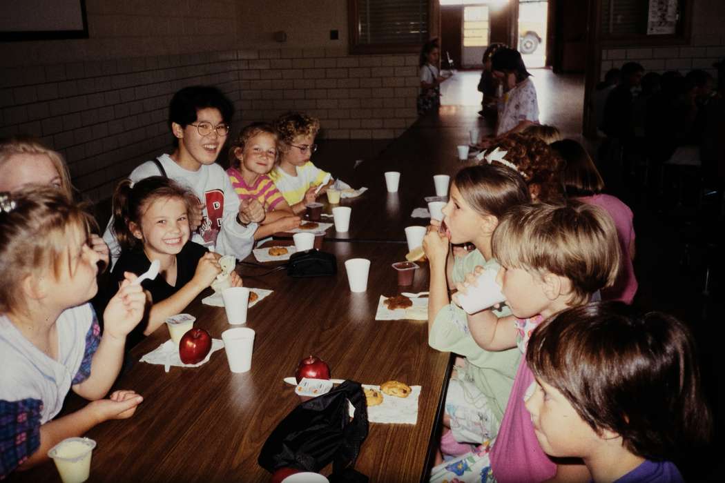 ia, second grade missouri trip, Schools and Education, Iowa, history, yogurt, apple, France, Photos, Coon Rapids Enterprise, Children, missouri trip, Food and Meals, historic, United States, MO, school trip