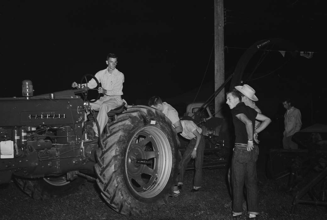 candid, Iowa, IA, United States, Photos, historic, Coon Rapids, Coon Rapids Enterprise, Fairs and Festivals, history, Farming Equipment, ia, young men, tractor, cowboy hat