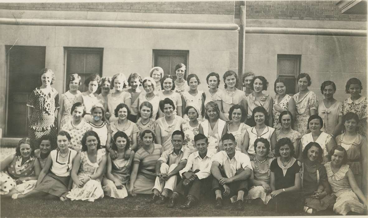 hairstyle, Cedar Falls, IA, University of Northern Iowa Museum, Iowa History, Schools and Education, uni, iowa state teachers college, fashion, history of Iowa, university of northern iowa, Portraits - Group, Iowa