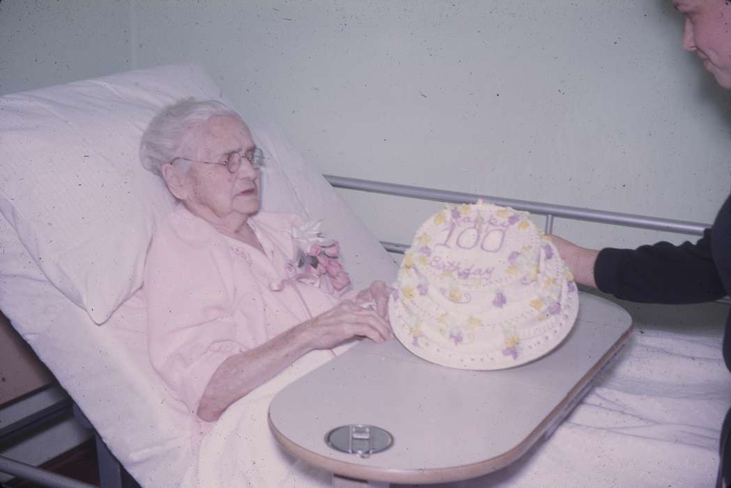 hospital bed, birthday, Food and Meals, Iowa, flower, birthday cake, Iowa History, history of Iowa, Western Home Communities, glasses