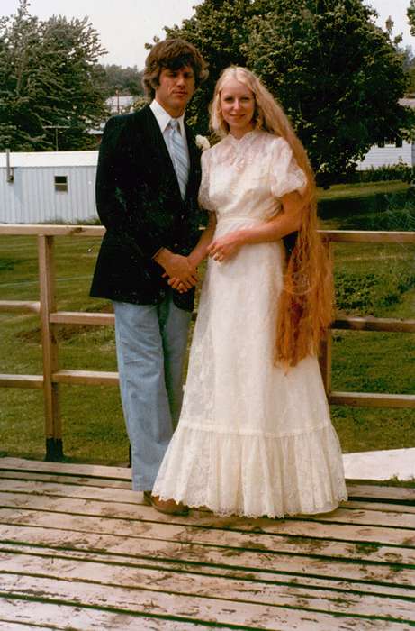 Weddings, Kringlen, Linda, Iowa, bride, Strawberry Point, IA, Iowa History, hairstyle, Portraits - Group, groom, history of Iowa