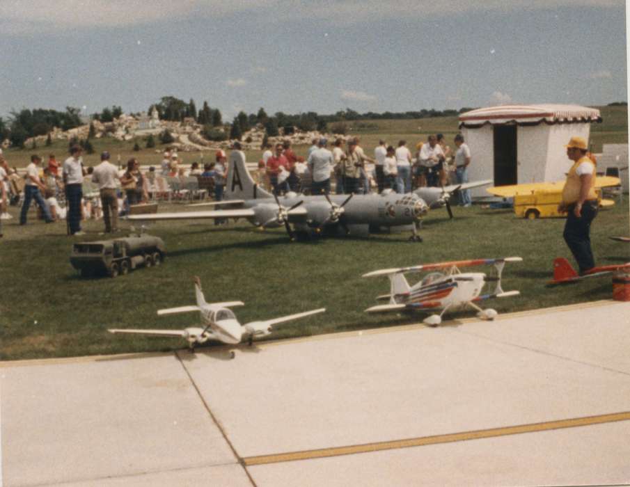 Hughes, Rick, model planes, Spirit lake, IA, airplane, Iowa History, Iowa, aircraft, Leisure, Motorized Vehicles, history of Iowa, Entertainment