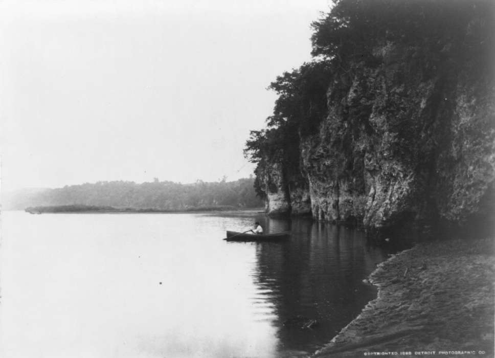 cliffs, Library of Congress, Outdoor Recreation, Iowa, Iowa History, Leisure, history of Iowa, row boat, cedar river, Lakes, Rivers, and Streams, state park