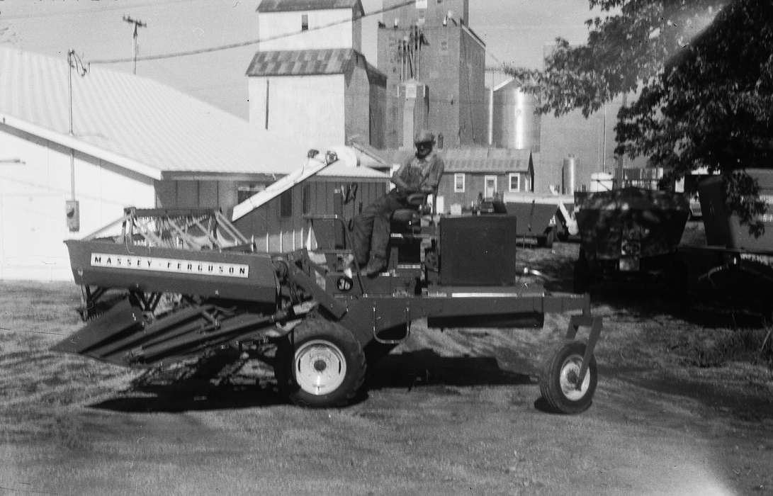 ia, Iowa, history, farm equipment, overalls, IA, Farms, Coon Rapids, Photos, Coon Rapids Enterprise, historic, combine, sunglasses, United States, Motorized Vehicles, Farming Equipment