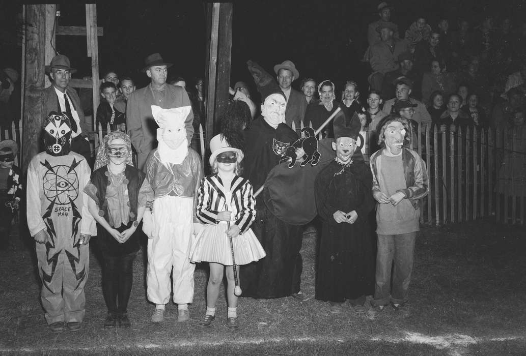 Iowa, IA, United States, costumes, Photos, historic, Coon Rapids, Holidays, history, ia, Coon Rapids Enterprise, halloween, Children
