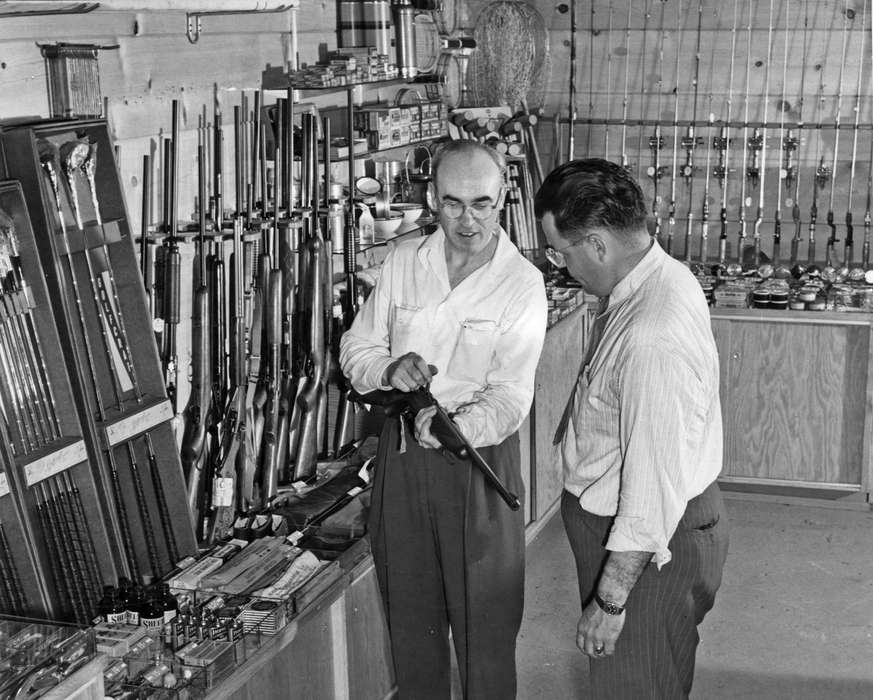 gun, fishing rod, Lemberger, LeAnn, Iowa History, history of Iowa, hardware store, Iowa, Ottumwa, IA, Businesses and Factories