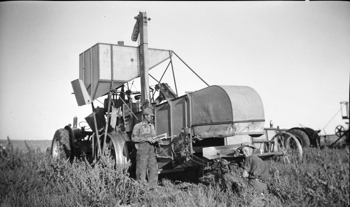Farming Equipment, Dawson, Kathy, Neola, IA, harvest, wheat, Iowa, Iowa History, history of Iowa, Farms