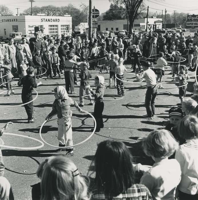 outdoors, Main Streets & Town Squares, Children, games, Iowa History, Waverly Public Library, Cities and Towns, Iowa, IA, outside, history of Iowa