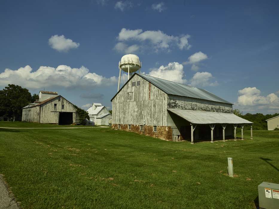 Iowa, barnyard, Barns, history of Iowa, watertower, grass, Iowa History, Library of Congress, Farms