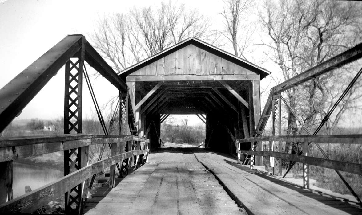 bridge, history of Iowa, Lemberger, LeAnn, Iowa, Iowa History, Lakes, Rivers, and Streams, Keokuk County, IA