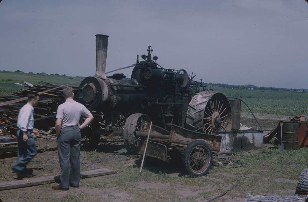 steam engine, Sack, Renata, Iowa History, Iowa, history of Iowa, Farming Equipment, tractor, IA