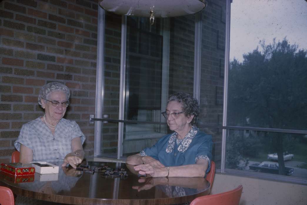 cars, glasses, Homes, game, tree, Western Home Communities, jewelry, necklace, Iowa History, old people, Iowa, Leisure, dress, Motorized Vehicles, history of Iowa