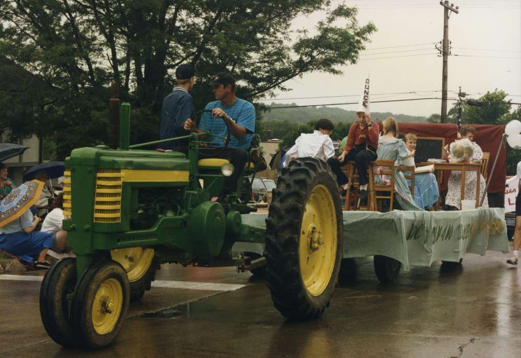 4-h, tractor, fourth of july, umbrella, Johnson County Historical Society, dunce cap, Fairs and Festivals, Holidays, Schools and Education, Children, parade float, Farming Equipment