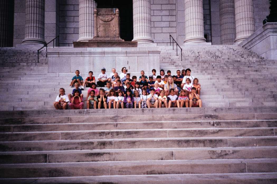 ia, children, Iowa, Coon Rapids Enterprise, Children, United States, Prisons and Criminal Justice, Schools and Education, second grade missouri trip, group photo, history, Photos, staircase, Portraits - Group, missouri trip, historic, smiles, MO, school trip