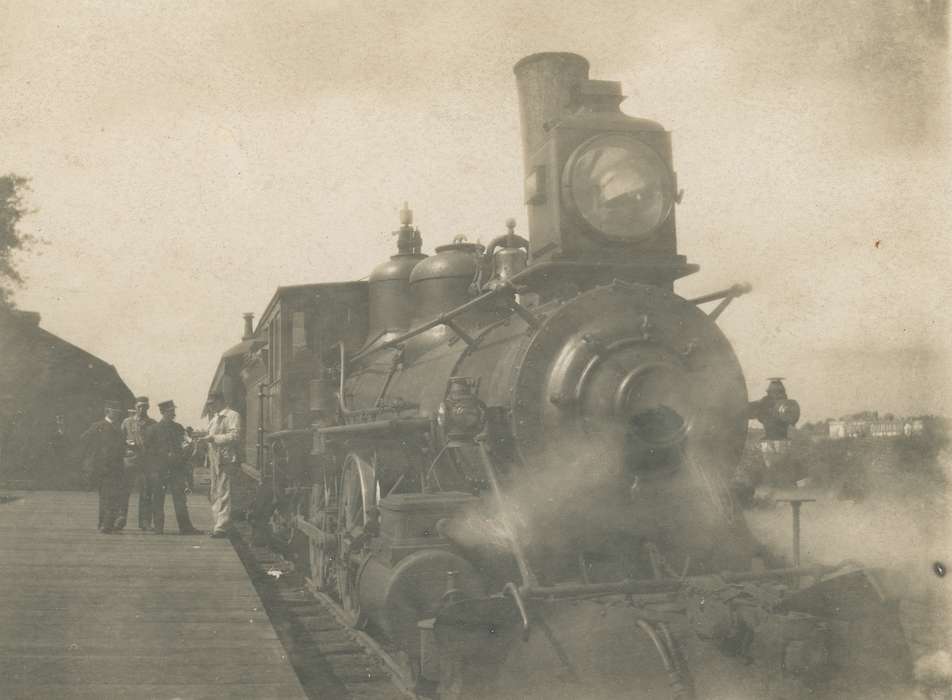 steam engine, train platform, Waverly, IA, Iowa, Meyer, Sarah, train engine, locomotive, Iowa History, history of Iowa, Train Stations, train track