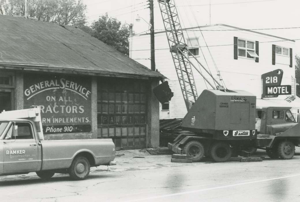 Iowa, Waverly Public Library, garage, Iowa History, history of Iowa, Wrecks, demolition, Businesses and Factories, crane