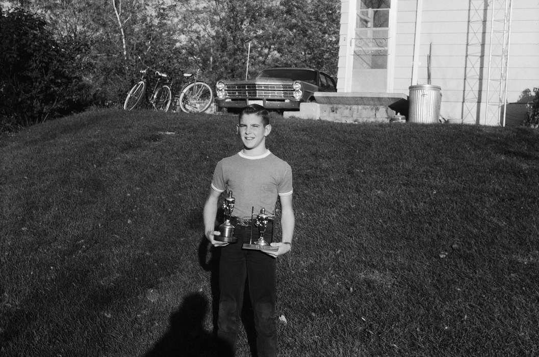ia, boy, car, smile, Iowa, Portraits - Individual, IA, United States, Sports, Coon Rapids, Photos, history, Coon Rapids Enterprise, historic, bicycle, trophy