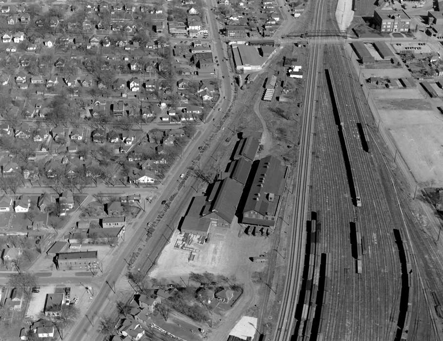 Train Stations, Lemberger, LeAnn, Ottumwa, IA, train track, history of Iowa, Cities and Towns, Iowa, Iowa History, Motorized Vehicles, Businesses and Factories, Aerial Shots, train