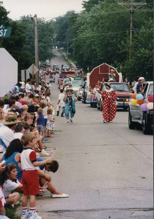Holidays, Children, parade, fourth of july, crowd, clowns, Fairs and Festivals, Johnson County Historical Society