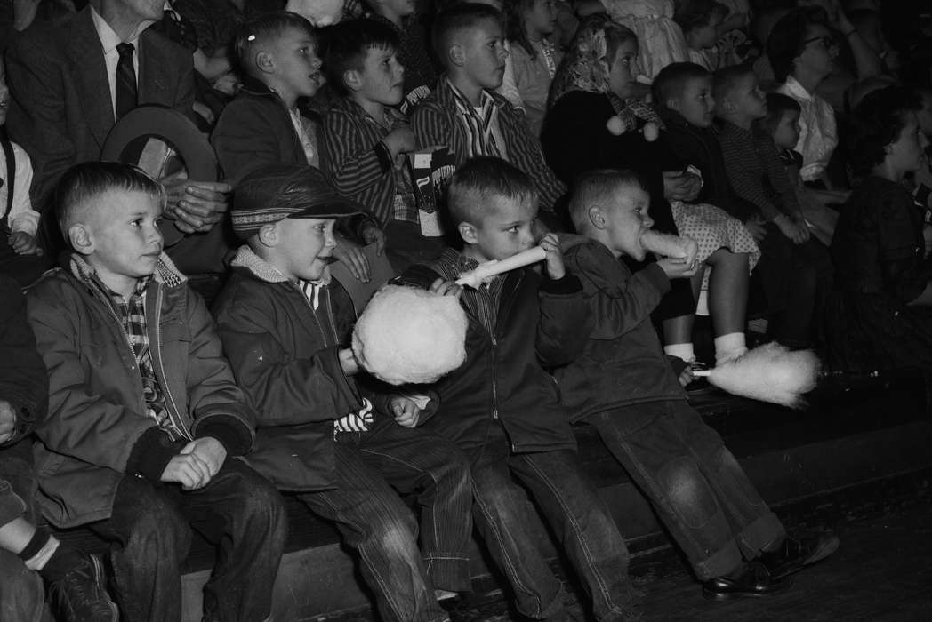 Schools and Education, Food and Meals, bonnet, United States, history, ia, Entertainment, Photos, winter coat, Children, Coon Rapids Enterprise, historic, Iowa, IA, Coon Rapids, popcorn, cotton candy