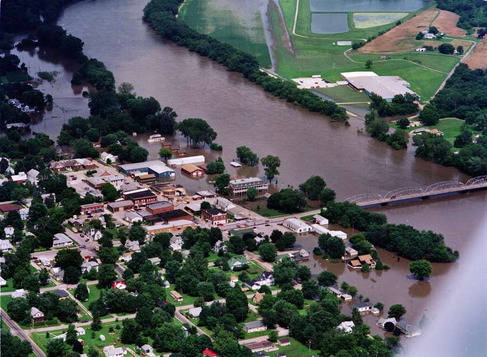 Keosauqua, IA, Businesses and Factories, Lemberger, LeAnn, Aerial Shots, des moines river, Iowa, field, neighborhood, Main Streets & Town Squares, river, Iowa History, history of Iowa, bridge, Lakes, Rivers, and Streams, Cities and Towns, Floods