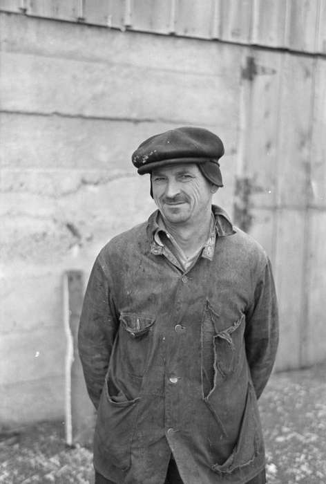 Library of Congress, man, Labor and Occupations, Portraits - Individual, Iowa, Iowa History, work clothes, farmer, history of Iowa