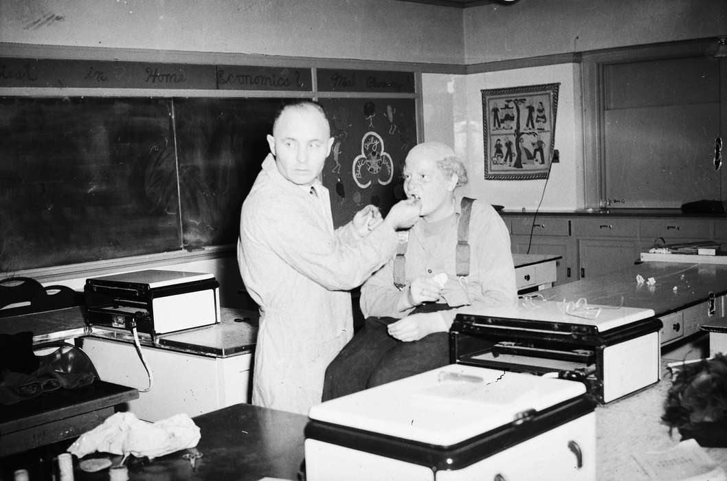 ia, Photos, United States, IA, Coon Rapids, Iowa, historic, history, Portraits - Group, Coon Rapids Enterprise