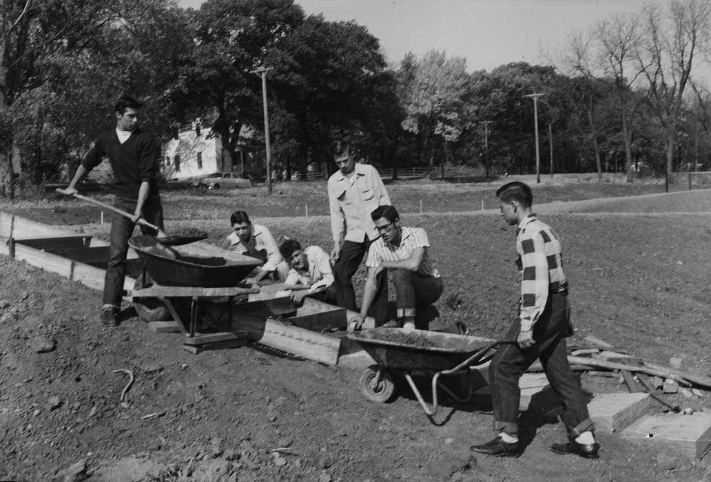 Labor and Occupations, ia, Iowa, history, IA, Coon Rapids, Photos, Coon Rapids Enterprise, wheel barrel, historic, United States, Farming Equipment, cement