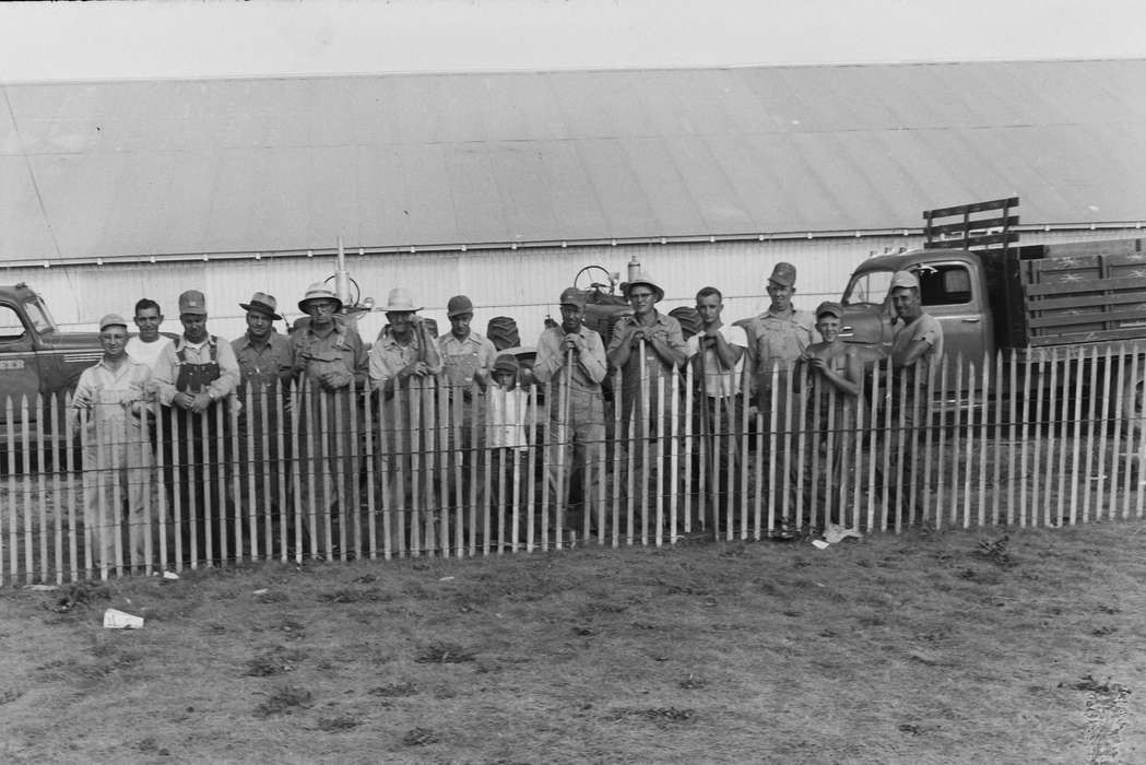 Portraits - Group, United States, history, ia, Photos, fence, Coon Rapids Enterprise, historic, Iowa, IA, Coon Rapids