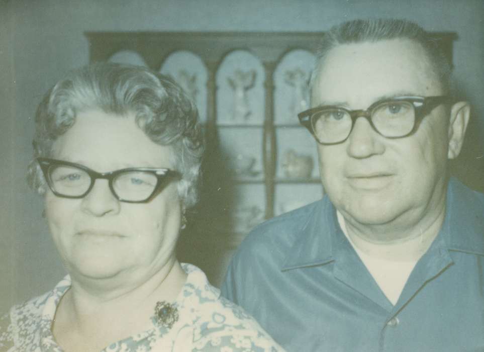 Iowa, couple, Comer, Lory, Portraits - Group, IA, Iowa History, history of Iowa, glasses