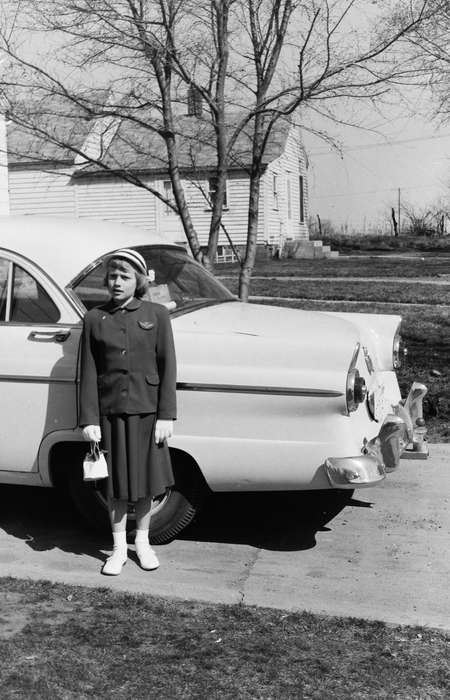 Portraits - Individual, United States, history, handbag, ia, Photos, Coon Rapids Enterprise, car, historic, Iowa, IA, Coon Rapids, Motorized Vehicles