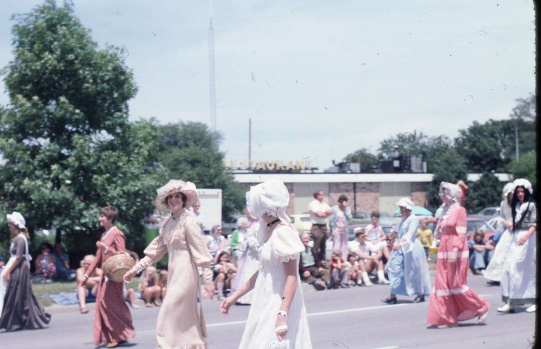 Main Streets & Town Squares, parade, Iowa History, Iowa, women, history of Iowa, IA, dresses, bonnet, Zischke, Ward