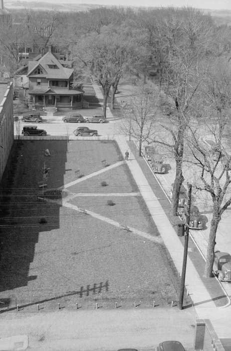 cars, history of Iowa, Library of Congress, house, Main Streets & Town Squares, Iowa History, Iowa, sidewalk, Cities and Towns