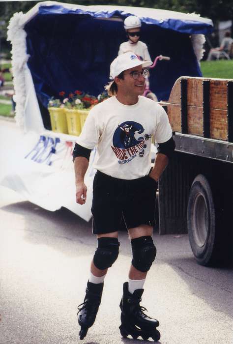 roller skates, fourth of july, Johnson County Historical Society, Fairs and Festivals, Holidays, parade, parade float, t-shirt, Outdoor Recreation