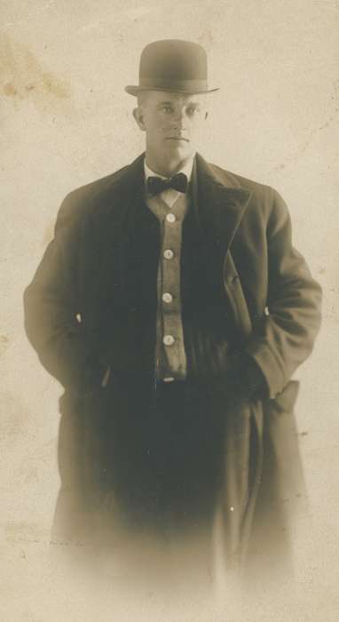 Black Hawk, bowtie, Iowa, portrait, man, O'Brink, Lisa, history, Waterloo, ia, France, studio, historic, United States, bowler hat, coat, Photos, IA, suit, Portraits - Individual
