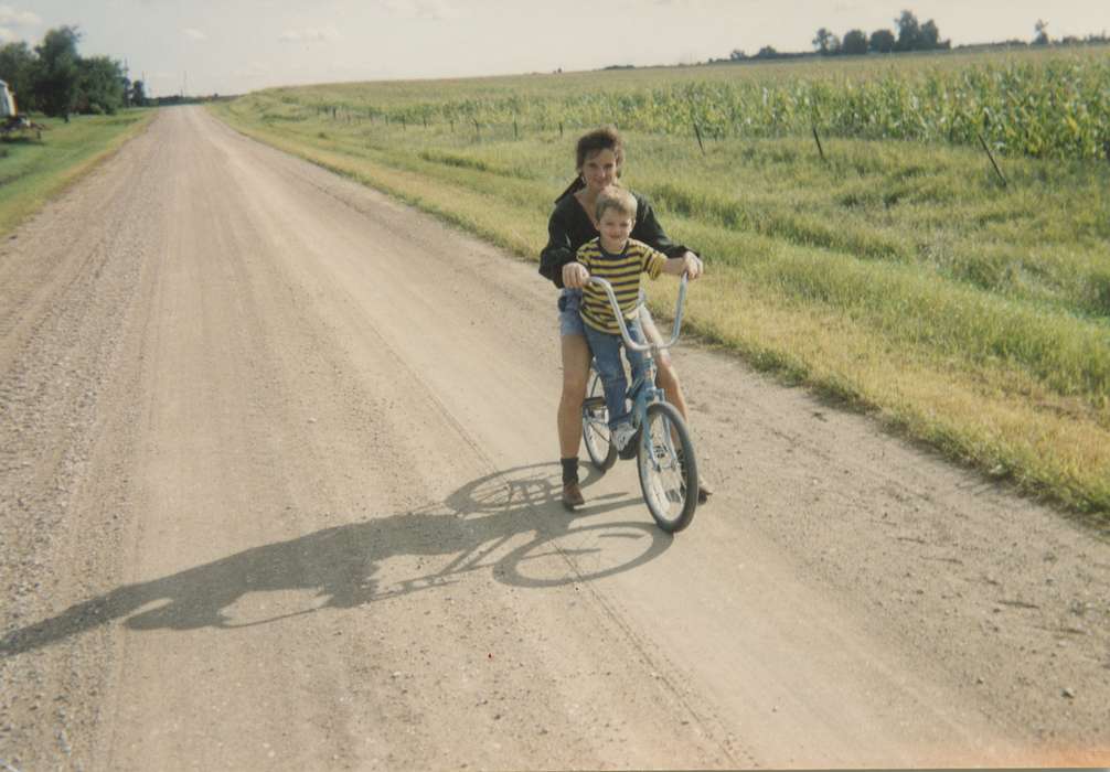 bike, Children, Pingel, Karen, Portraits - Group, Outdoor Recreation, history of Iowa, Fort Dodge, IA, Iowa History, road, bicycle, Iowa