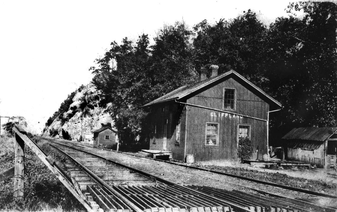 hill, Train Stations, shed, history of Iowa, Lemberger, LeAnn, Iowa History, depot, Cliffland, IA, Iowa, railroad